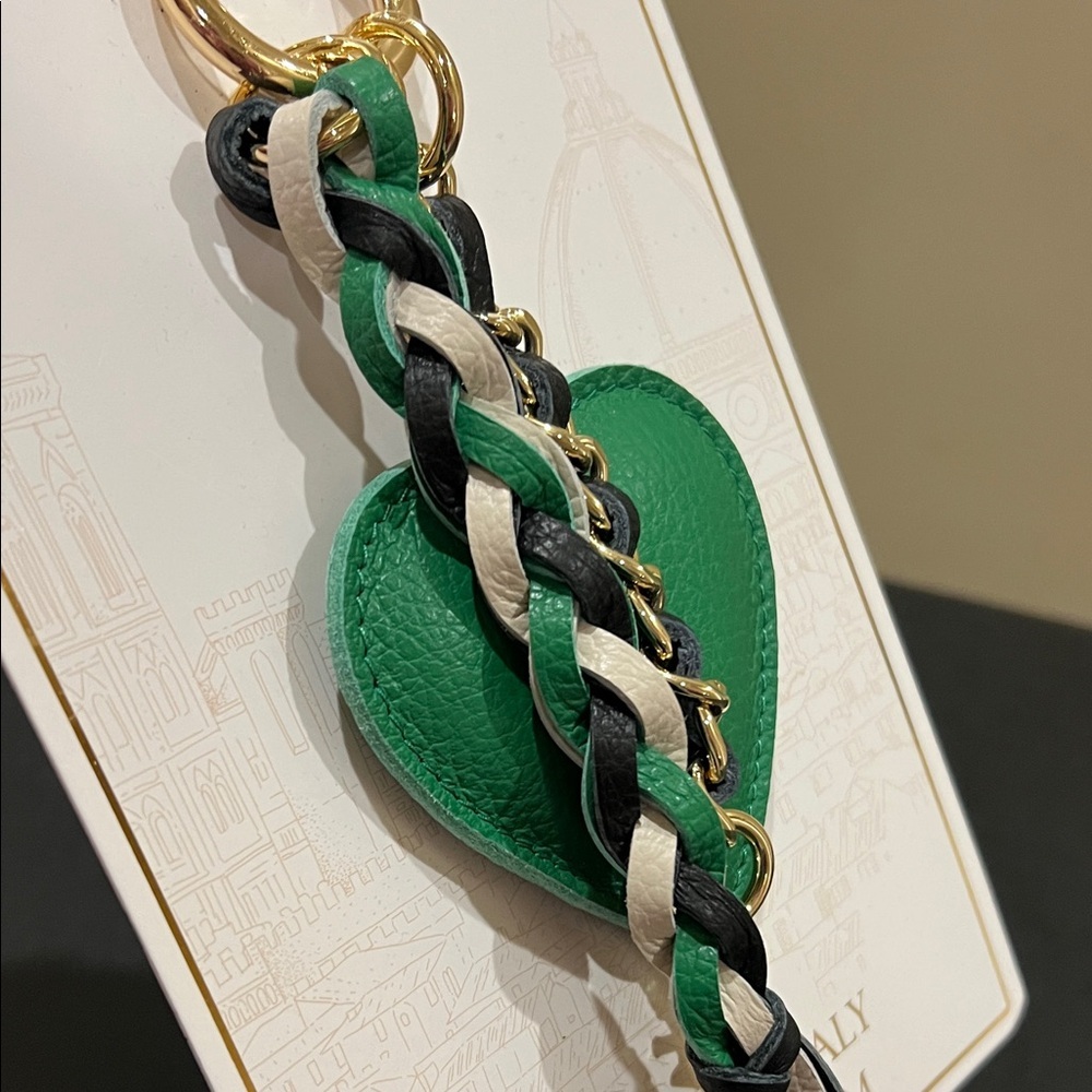 La Via | Italian Leather Heart Bag Charm 💚 - Picture 11 of 12